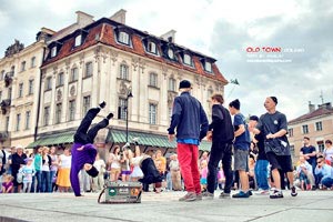 佛罗伦萨豪取胜利，终结连败